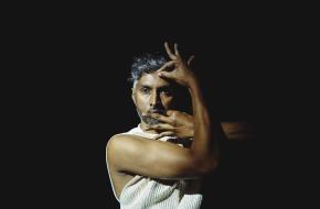 achtig is Sooraj Subramaria met zijn performance vol spectaculair voetenwerk, foto: Bowie Verschuuren